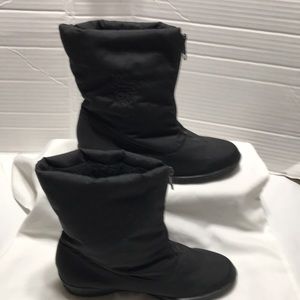 Toe Warmers boots. Made in Canada. EUC